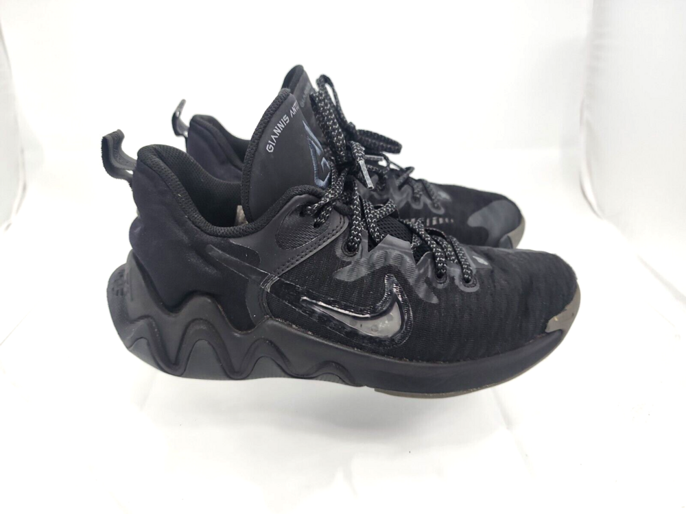 Nike Boys 6.5 Y Giannis Immortality DB6081-010 Black Basketball Shoes Sneakers